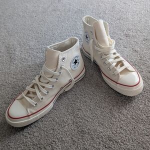 UNISEX CONVERSE SNEAKERS M7/W9